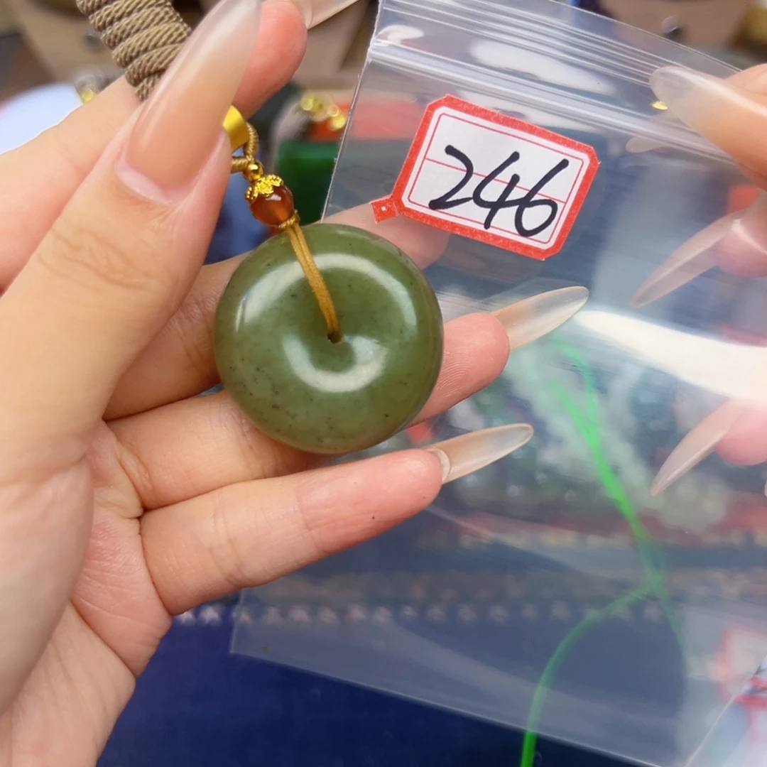 和田玉未镶嵌珠宝半成品