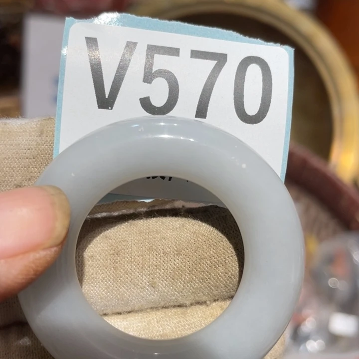 有***收瓷片二表姐直播火爆热卖