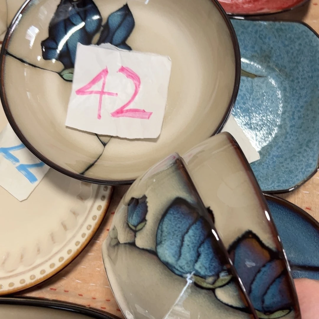 瓷片2碗2盘微瑕介意慎拍