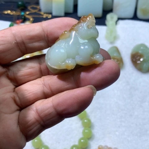 未镶嵌手链和田玉骑**浪