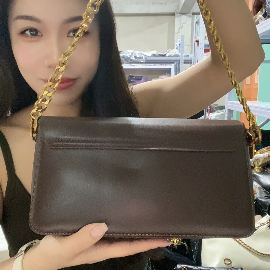 羊剖层皮革绵羊皮（革）牛剖层皮革小牛剖层皮革棕