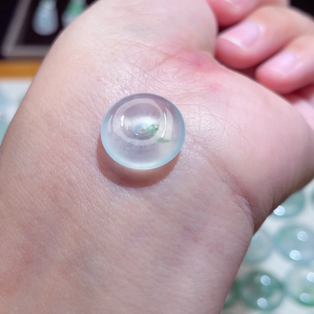 颈饰未镶嵌翡翠扣子