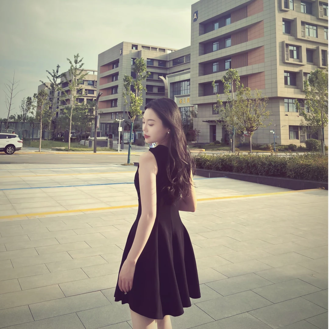 以直播间为准米特价福利女装上衣处理显瘦小众炸街高级感女装