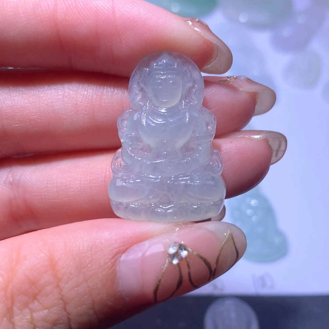 翡翠颈饰未镶嵌度母