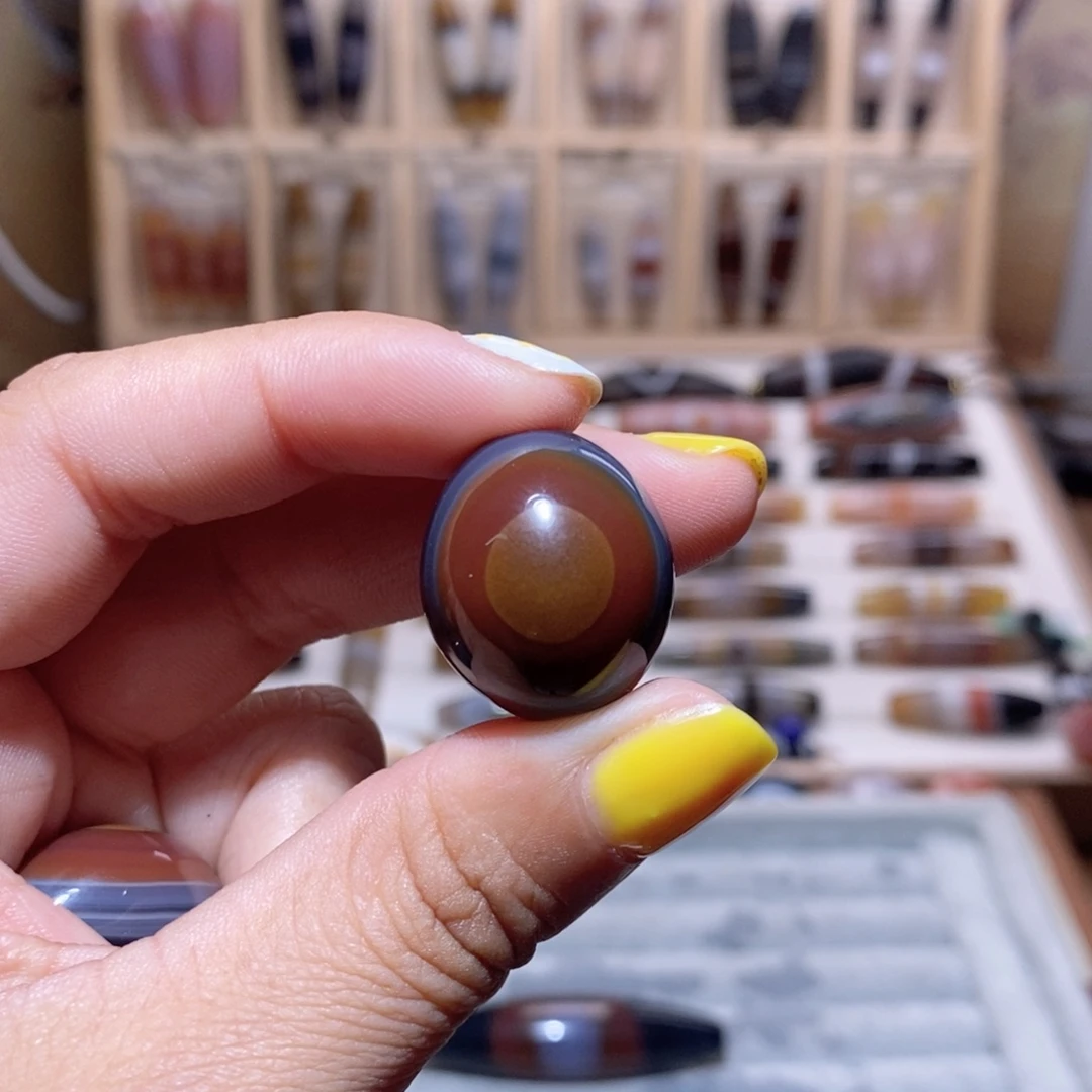 玛瑙/玉髓颈饰未镶嵌彦**型