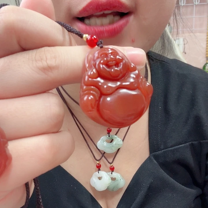 石英质玉未镶嵌颈饰