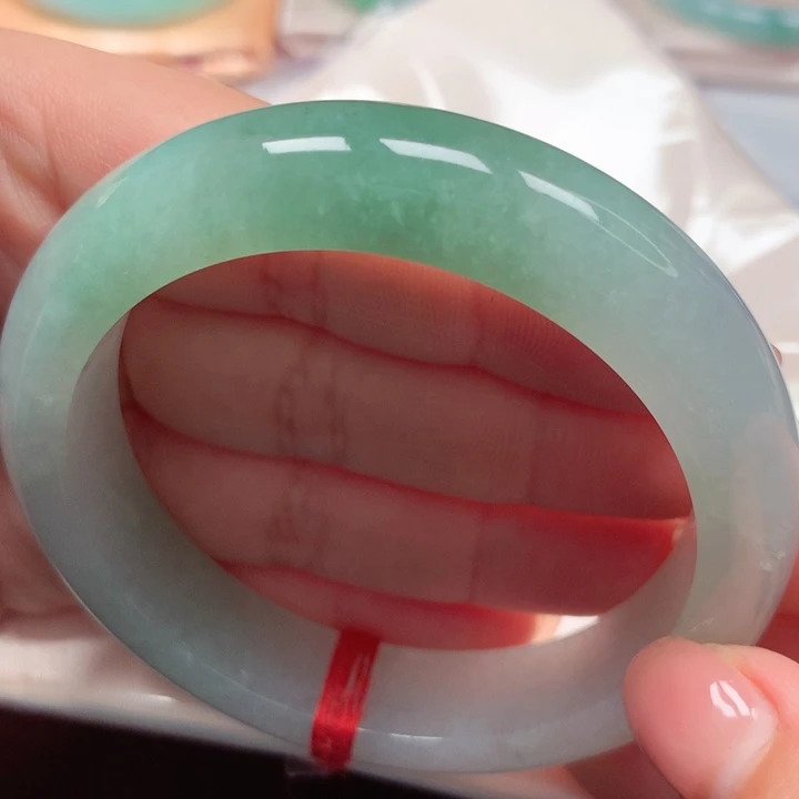 翡翠手镯未镶嵌宽版冰绿35