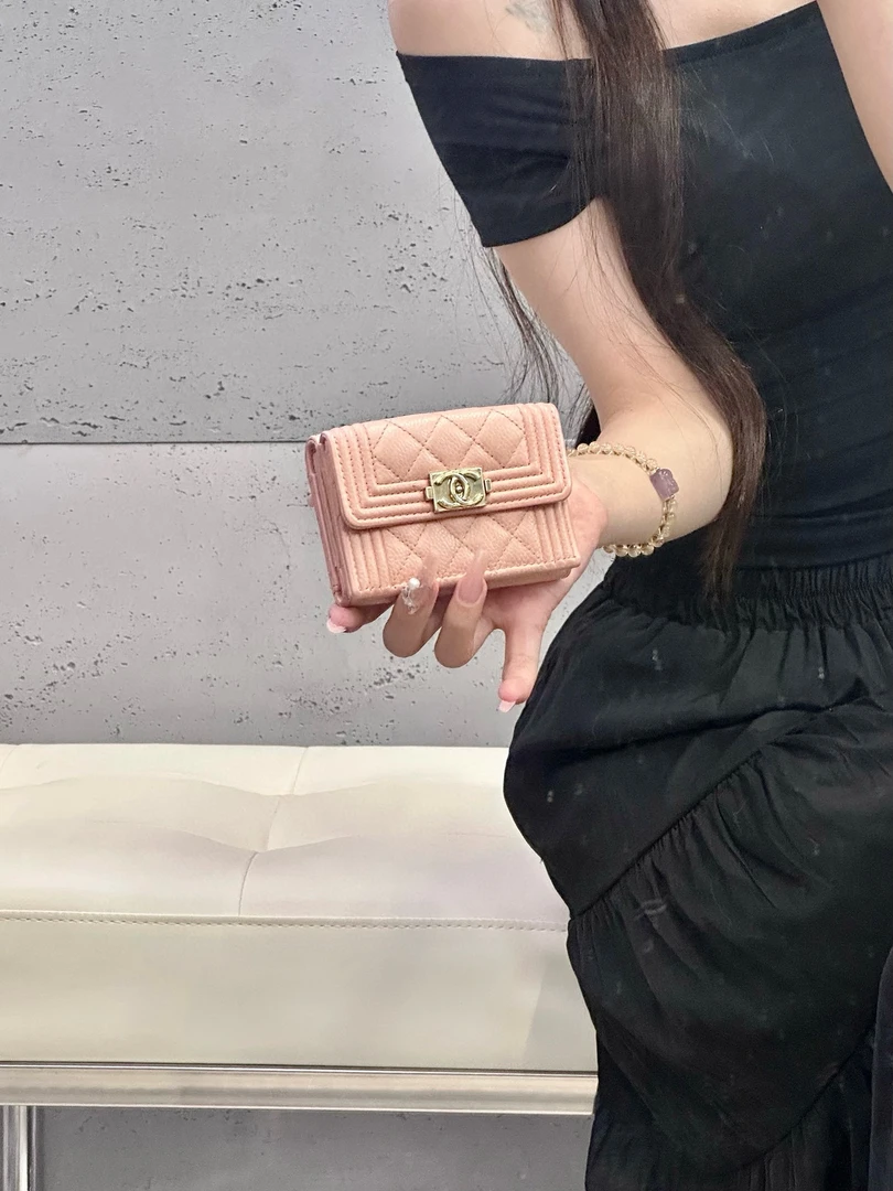 95新 Chanel/香奈儿 chanel 樱花粉mini卡包钱包(K)