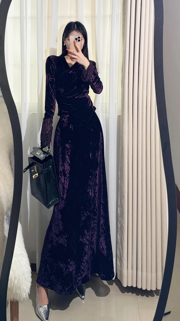 ZJ金丝绒半身裙2025新款女早秋高腰半裙气质长裙高腰法式裙子