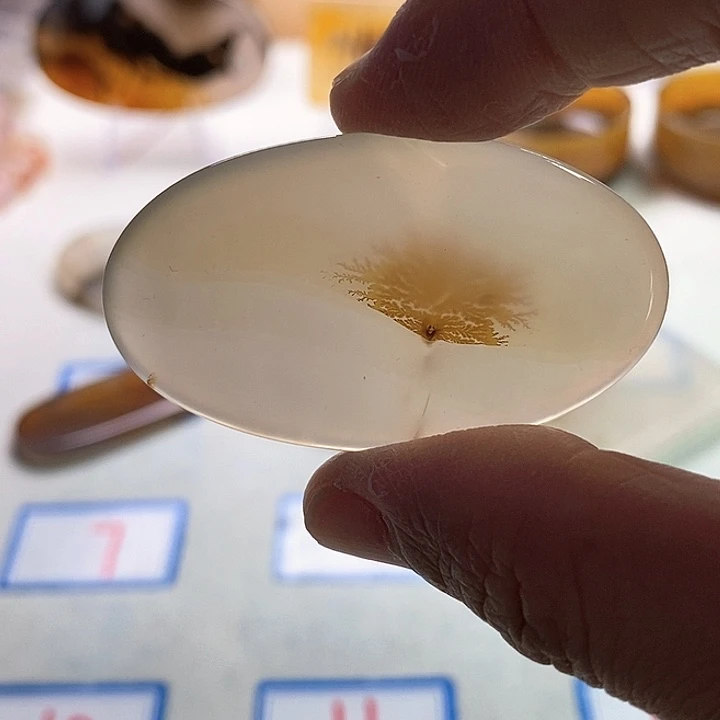 玛瑙/玉髓未镶嵌珠宝半成品