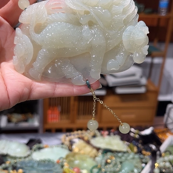 未镶嵌岫玉毛衣链