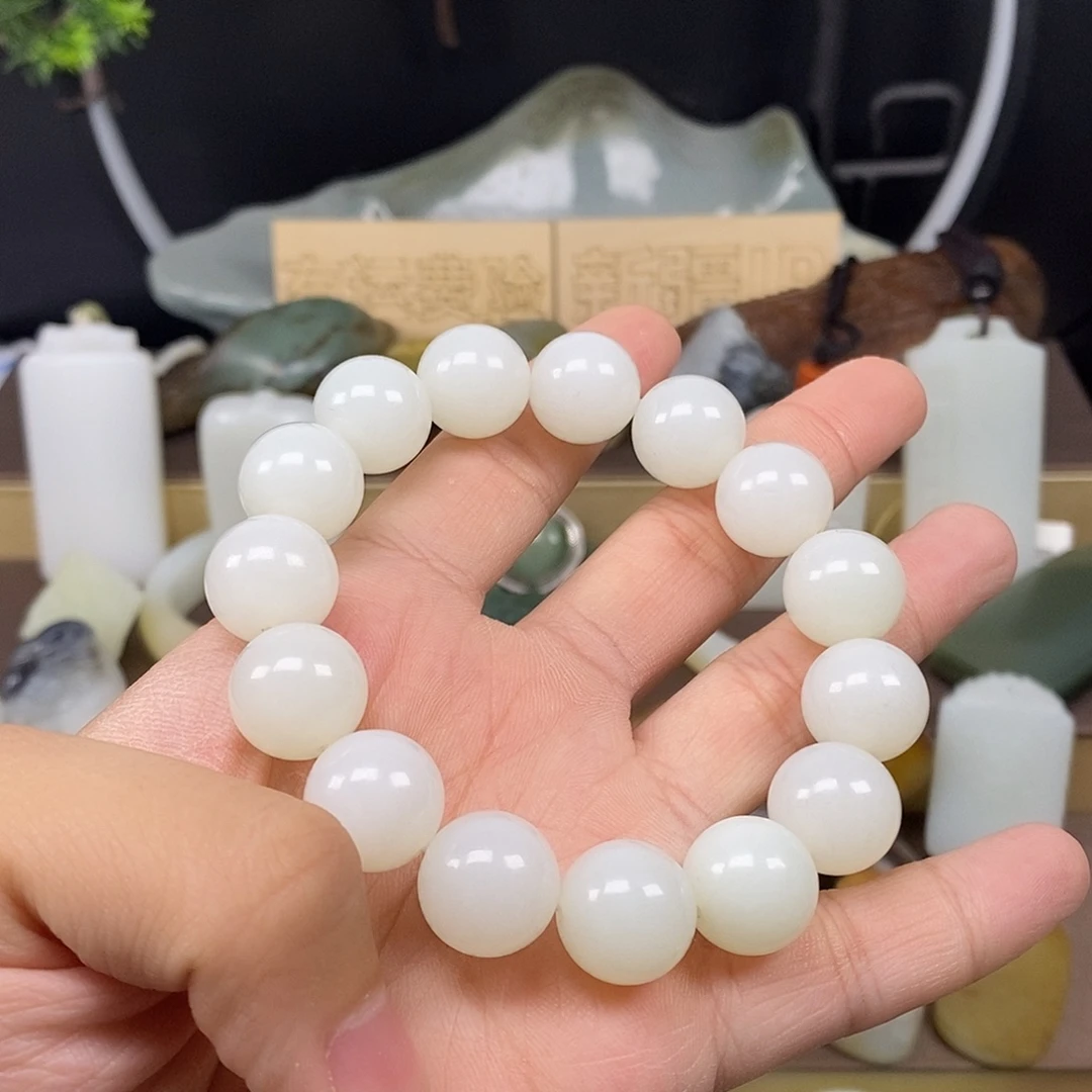 和田玉未镶嵌手串