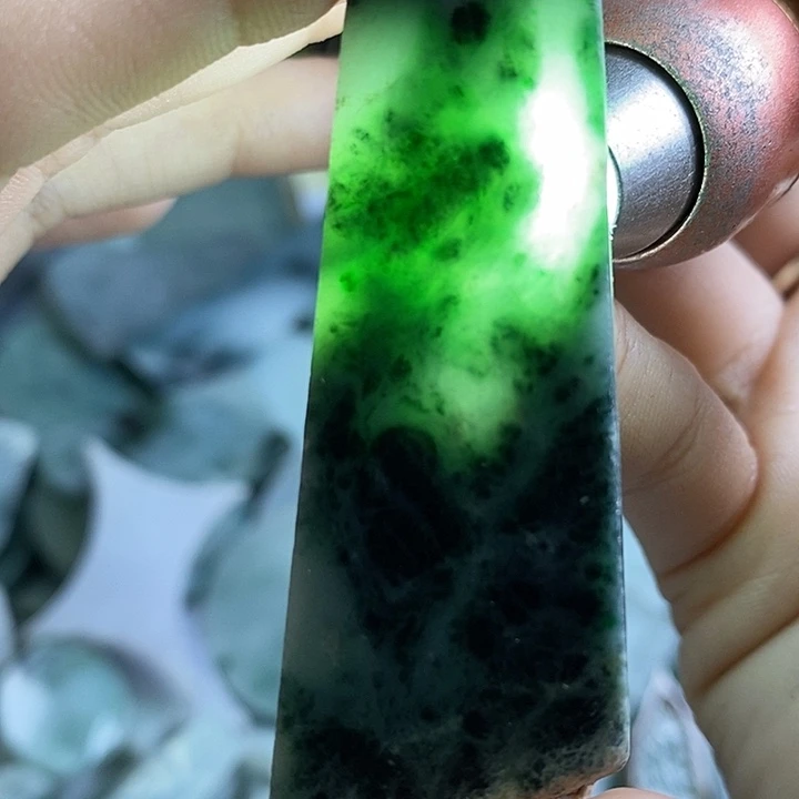 翡翠裸石纯天然翡翠