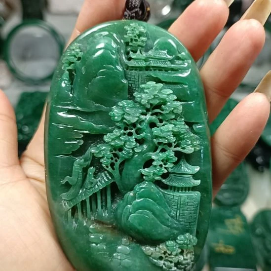 独山玉未镶嵌山水把玩
