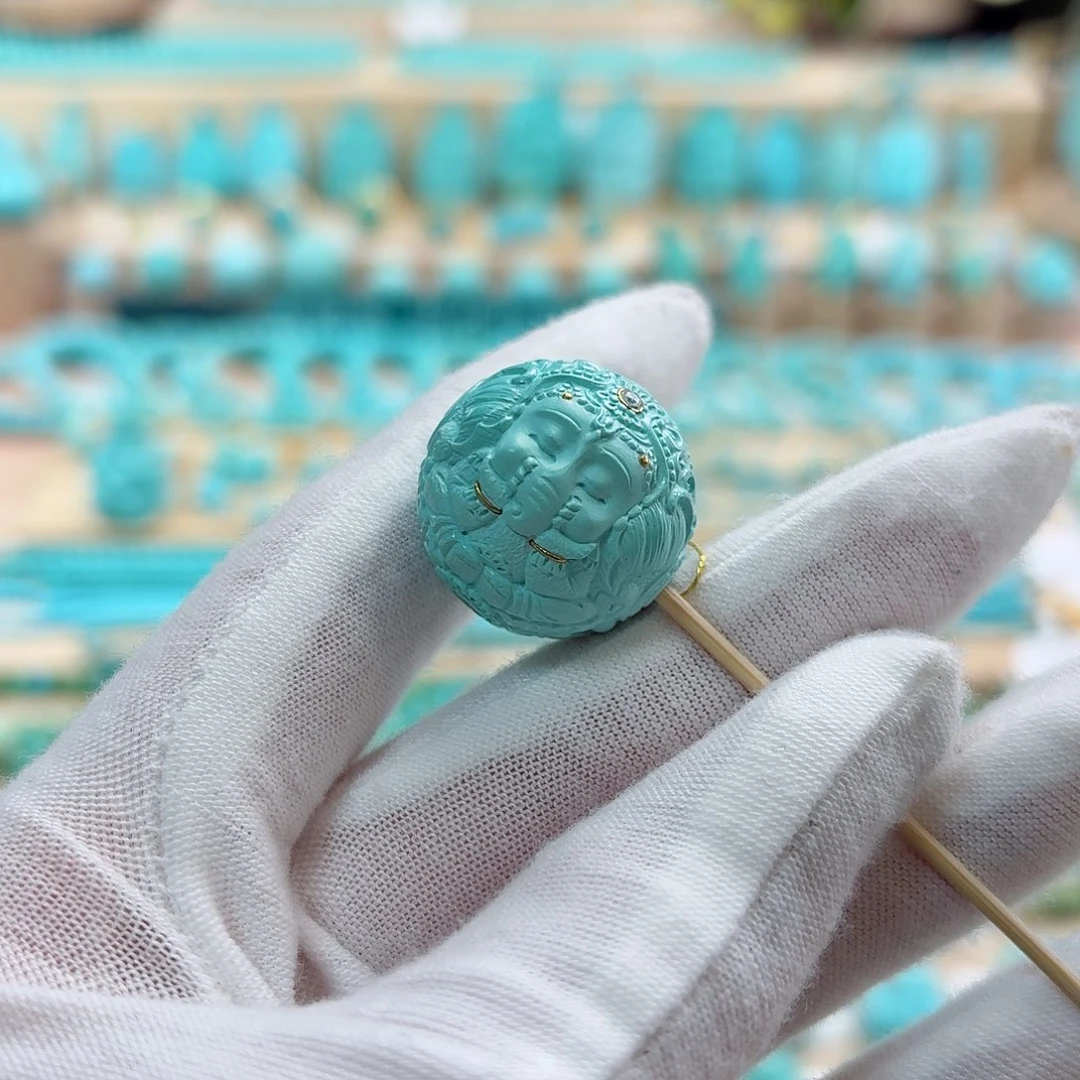 绿松石未镶嵌珠宝奇石