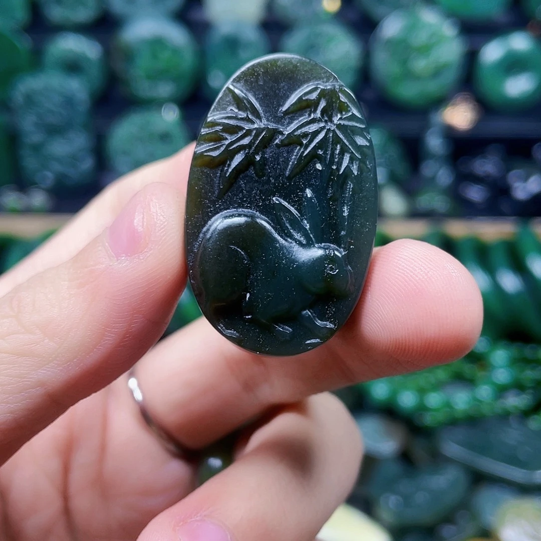 和田玉未镶嵌珠宝半成品