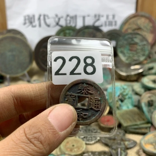 铜天****久现代文创工艺品