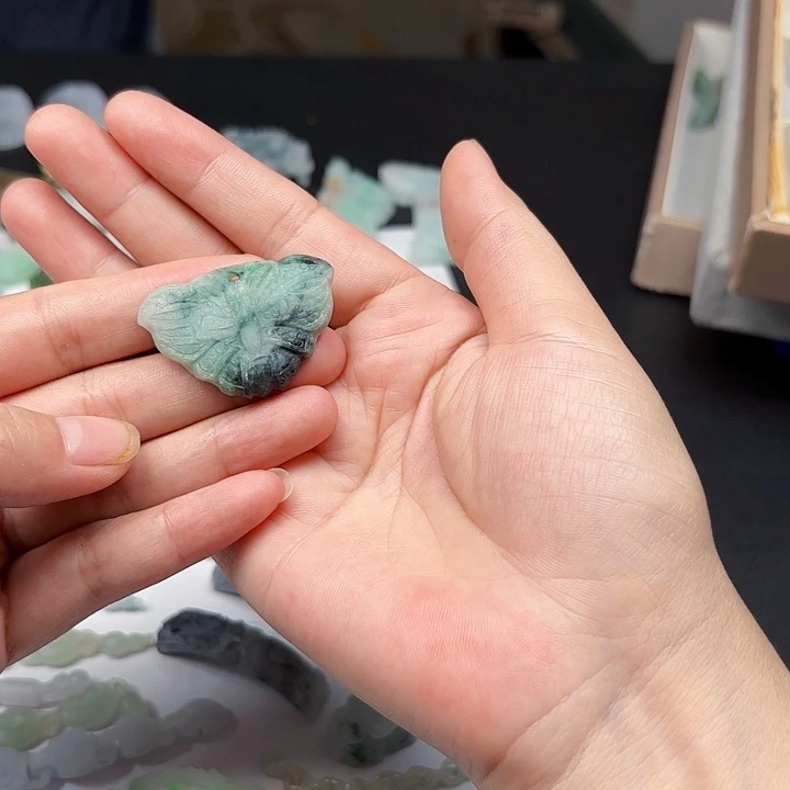 定制翡翠未镶嵌天然缅甸翡翠A货蝴蝶不退不换