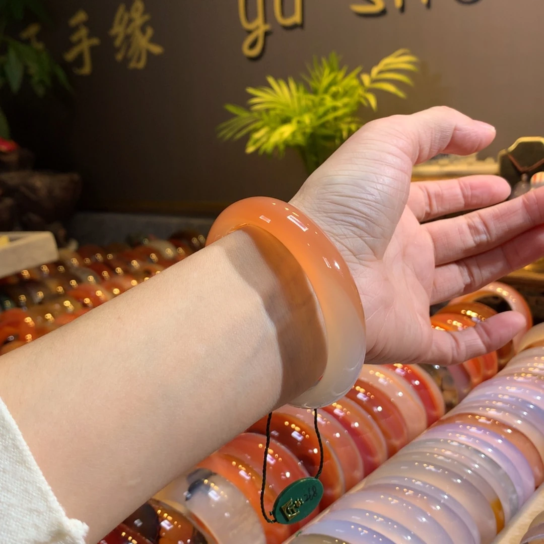 玛瑙/玉髓未镶嵌手镯35号