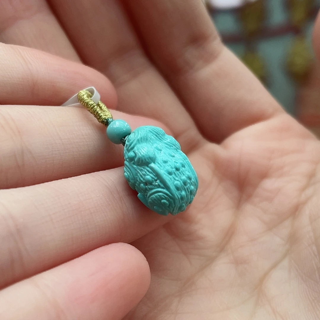 绿松石颈饰未镶嵌