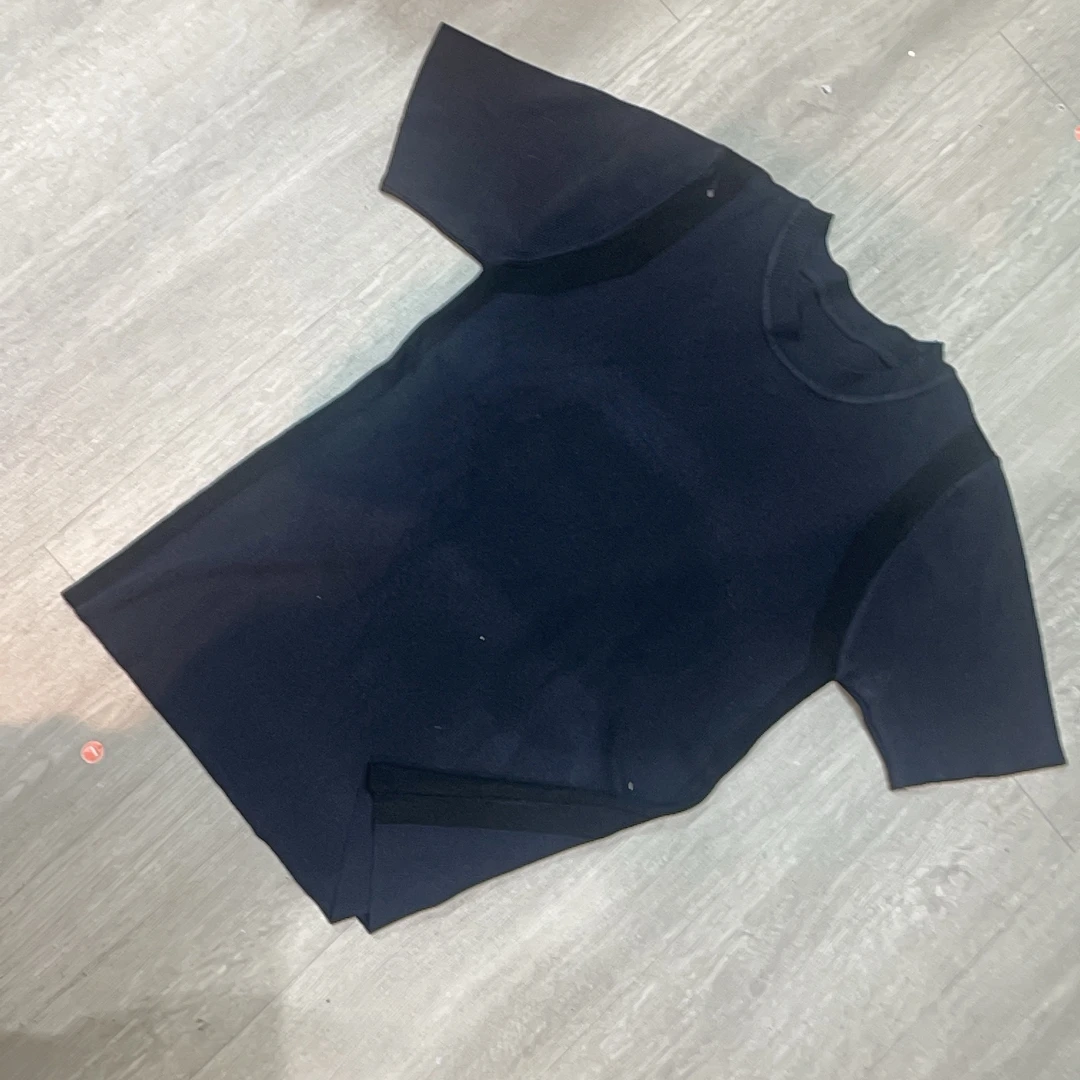 圆领拼色底部小蜜蜂刺绣透气时尚百搭短袖T恤-果梓0027