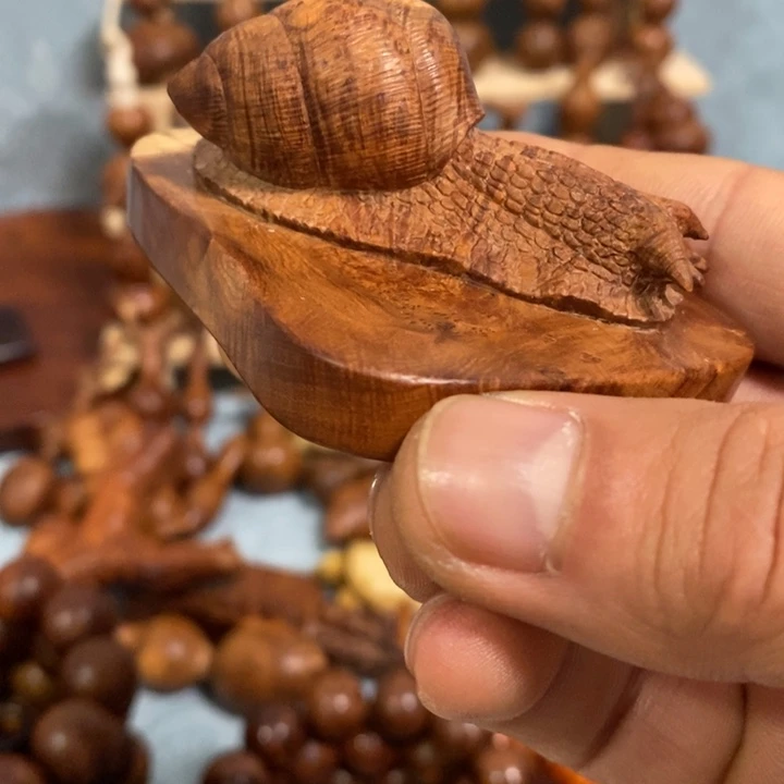 木麻梨疙瘩手工雕刻蜗牛