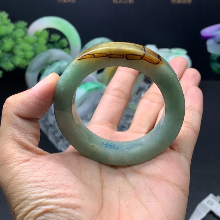 未镶嵌天然翡翠定制翡翠