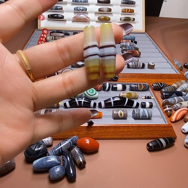 雲***生玛瑙/玉髓未镶嵌颈饰