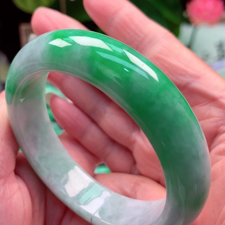 翡翠未镶嵌手镯天然翡翠手镯