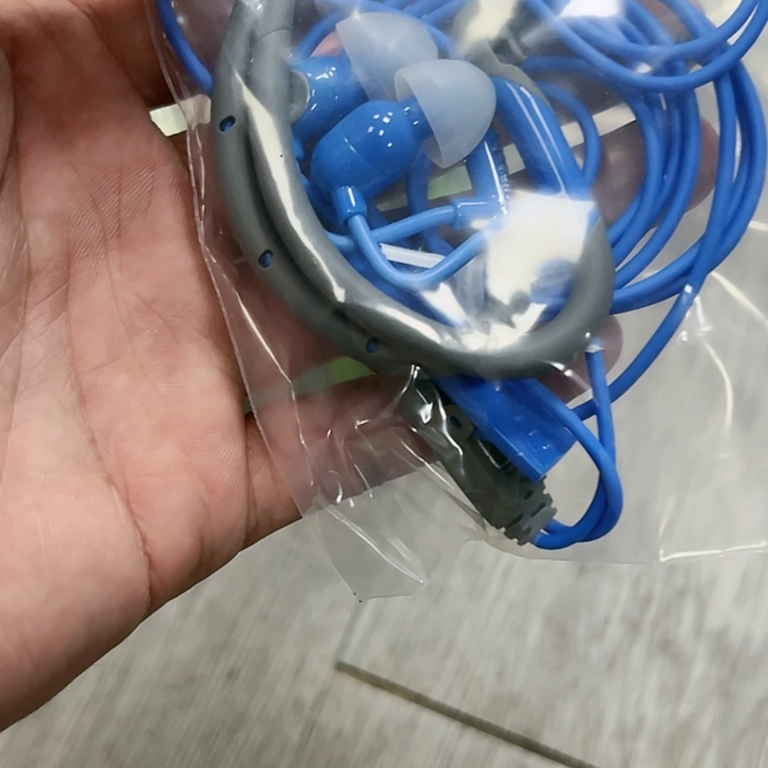 【闪购商品】99新蓝色A5杰士