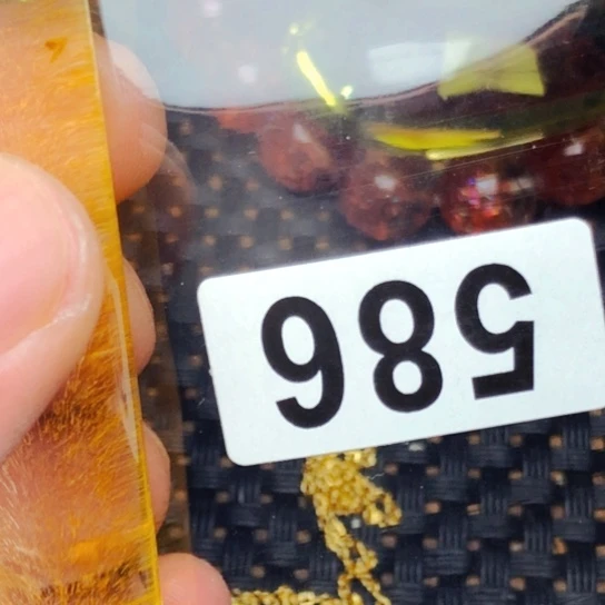 吉***哥未镶嵌颈饰水晶水晶