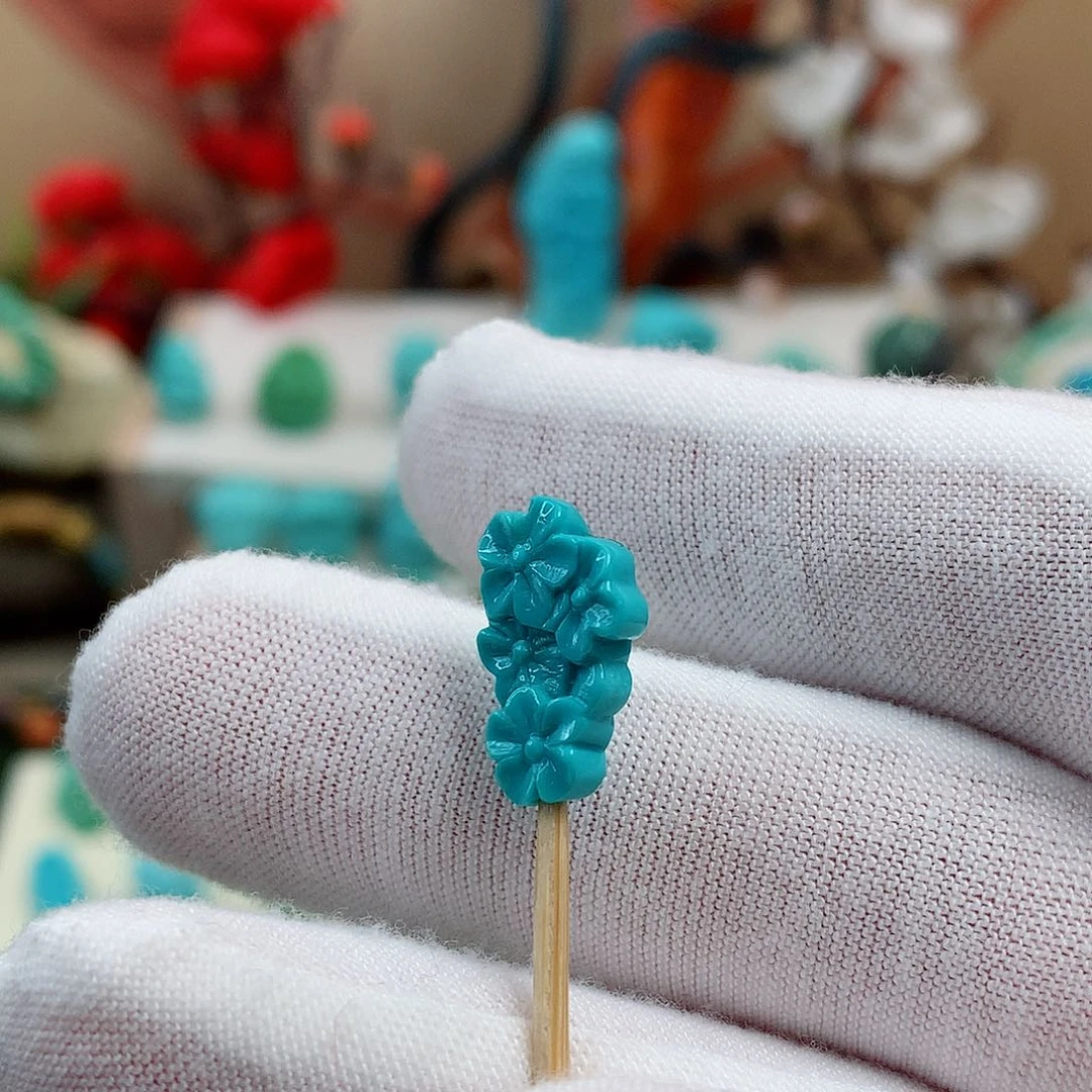 绿松石未镶嵌珠宝奇石