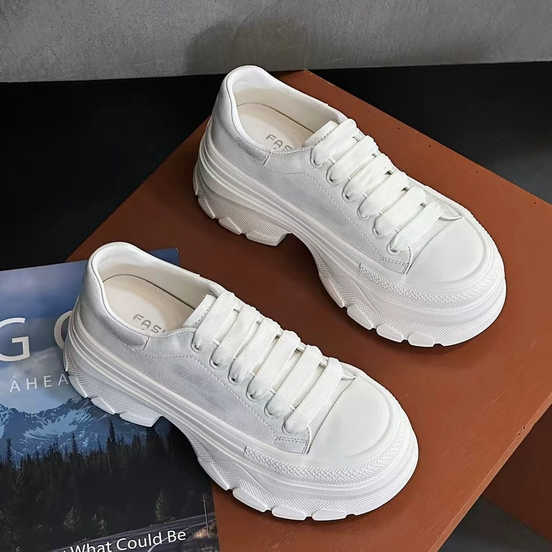 2025春节新款小白鞋