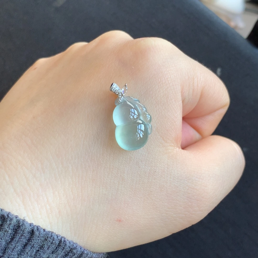 翡翠18K金镶嵌颈饰天然翡翠