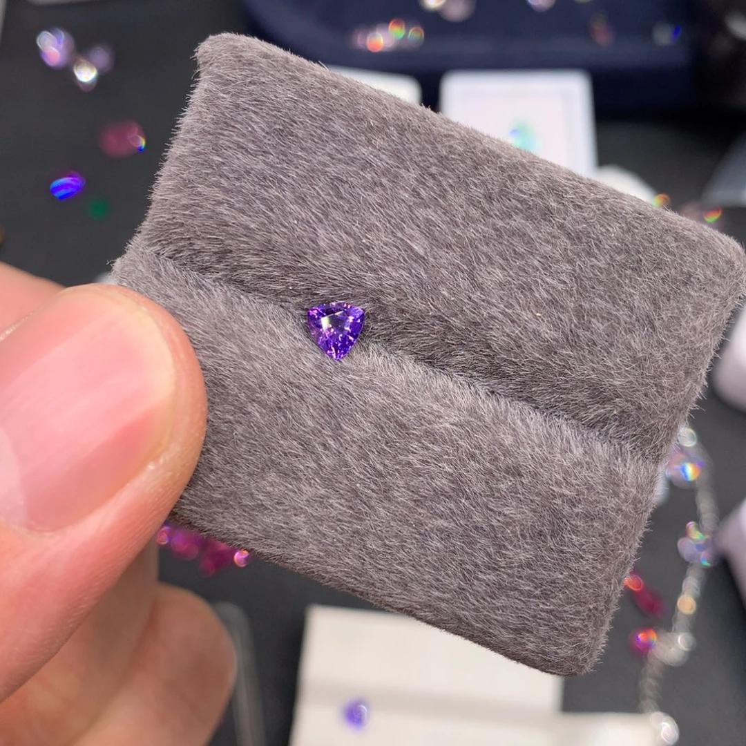 蓝宝石裸石0.33ct 无烧紫蓝宝