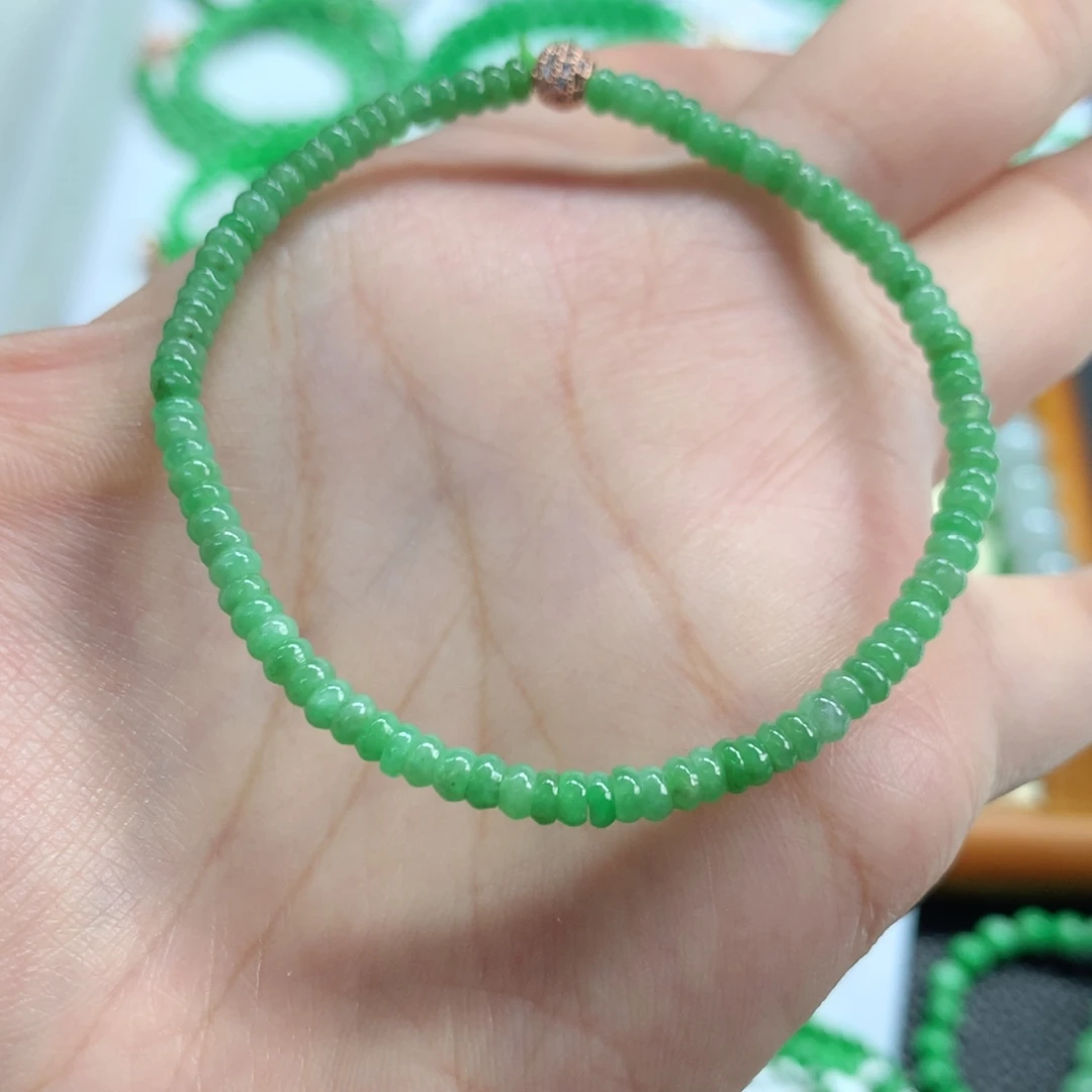 翡翠未镶嵌手链翡翠