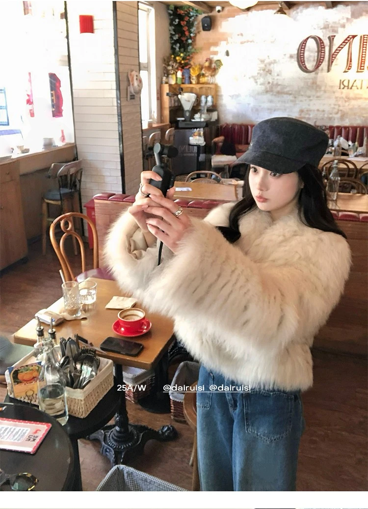 黛瑞丝"南韩oni"甄选狐狸毛外套短款设计小众ins风温柔显瘦皮草