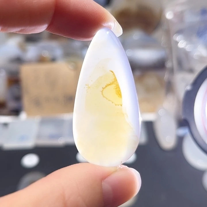 未镶嵌颈饰玛瑙/玉髓