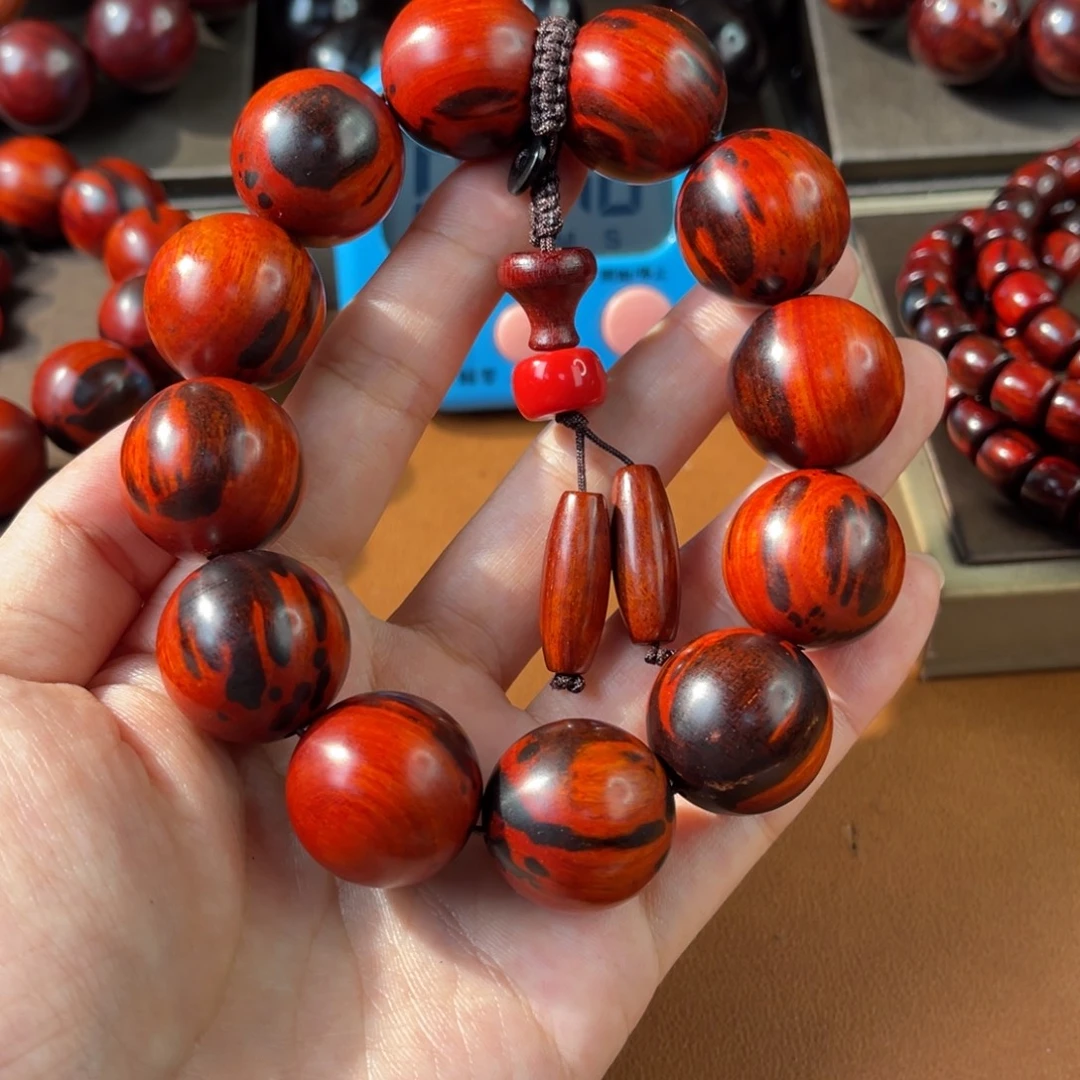 我***虎檀香紫檀（小叶紫檀）