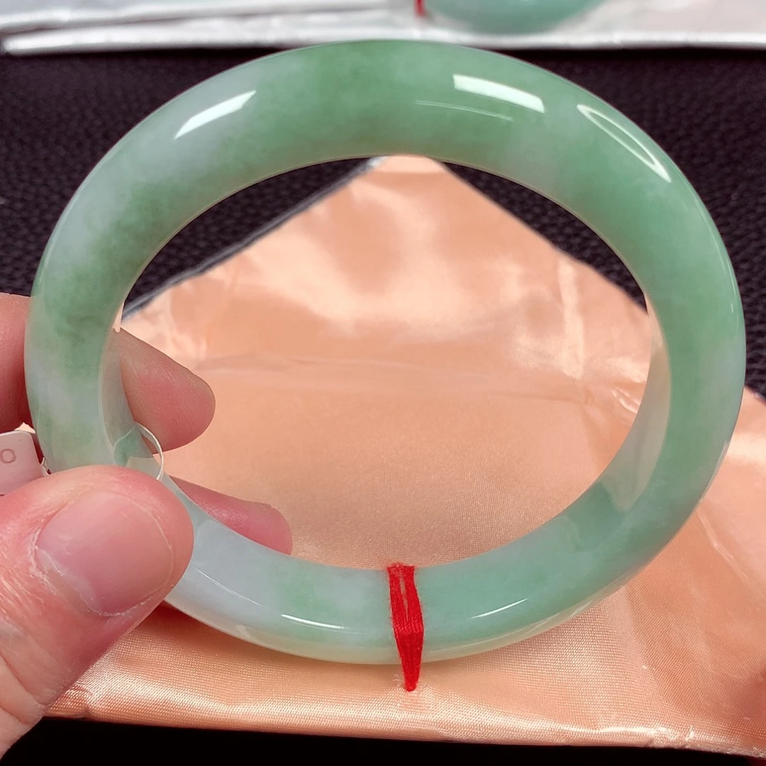 翡翠未镶嵌手镯天然翡翠手镯