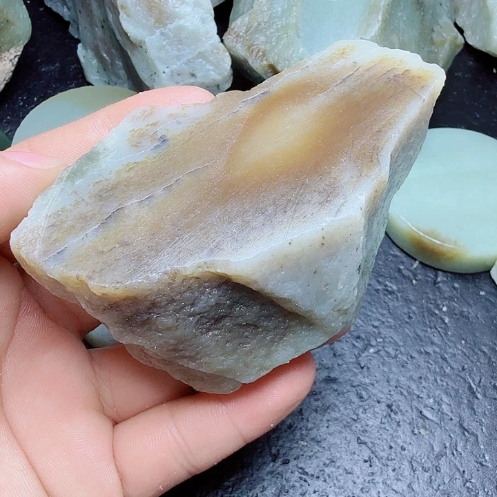 未镶嵌和田玉（糖玉）珠宝奇石