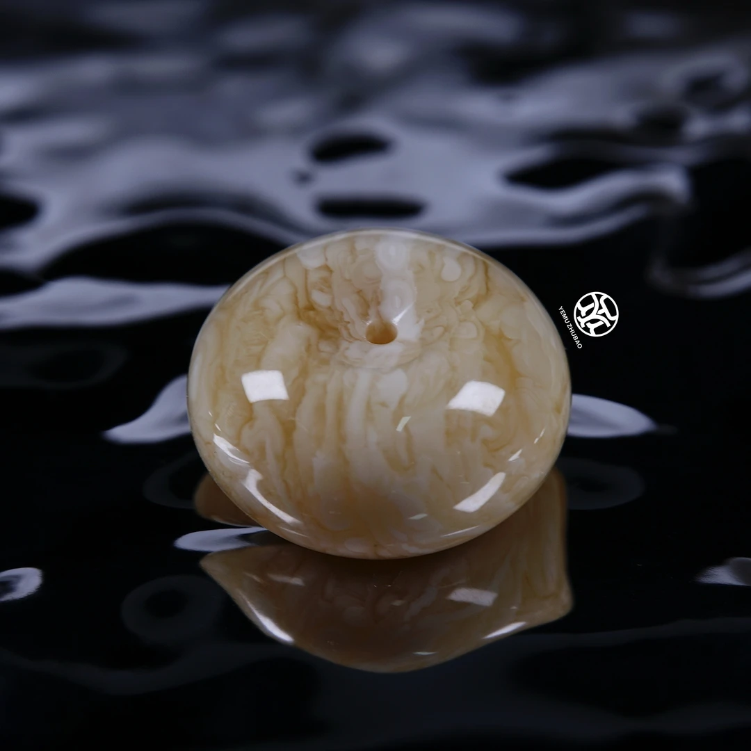 直径24厚14毫米虎纹千层平安扣吊坠 一物一拍 天然俄料琥珀蜜蜡