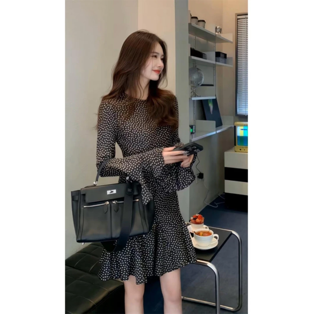 漂亮欧尼 黑色波点雪纺短款连衣裙2025早春轻奢法式高级感裙子女