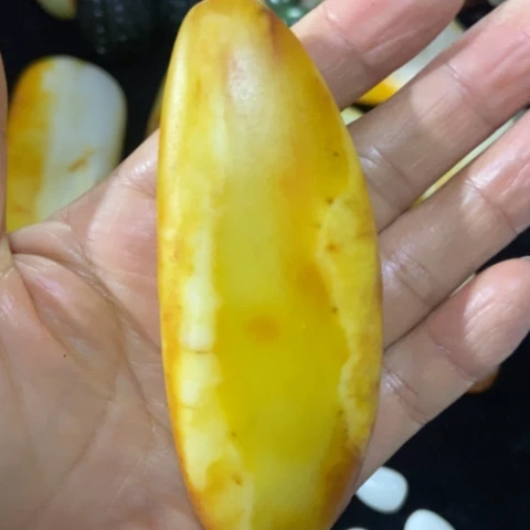和田玉（糖玉）未镶嵌挂件