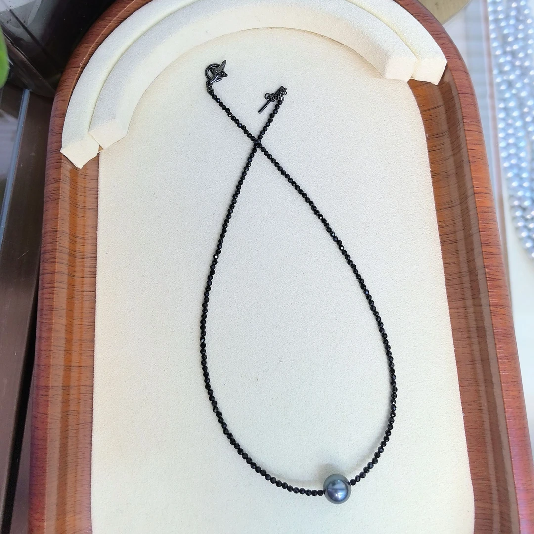 毛巾少爷同款10-11mm大溪地黑尖晶吊坠