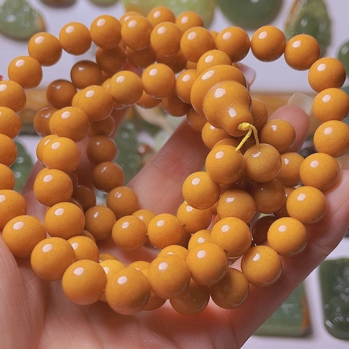 未镶嵌岫岩河磨玉（透闪石质玉）挂件