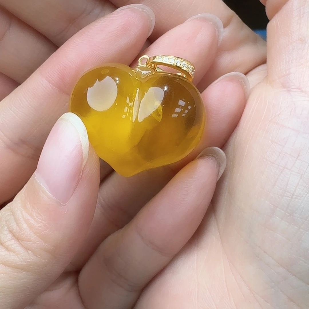 裸石琥珀未镶嵌吊坠