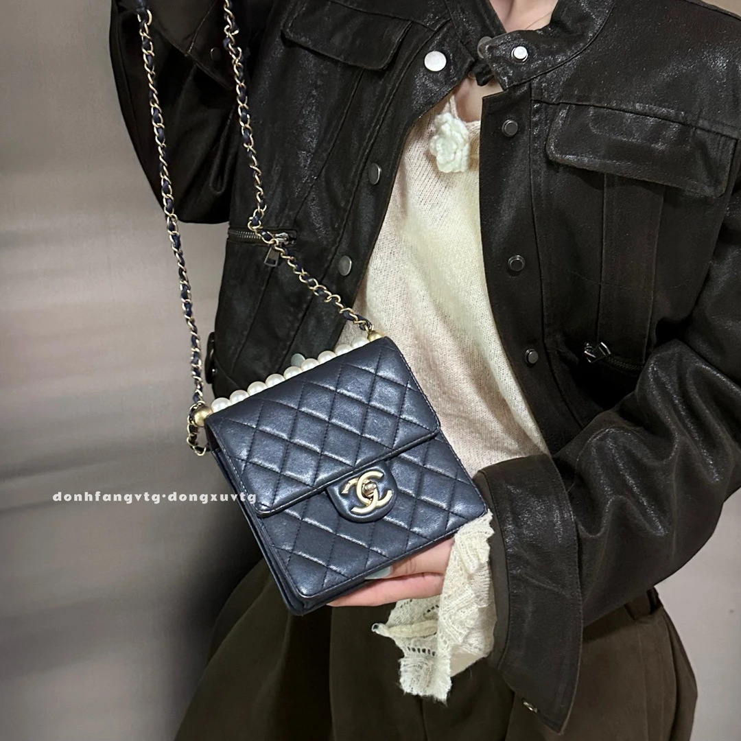 95新 Chanel/香奈儿 chanel 藏青色珍珠竖版cf斜挎包