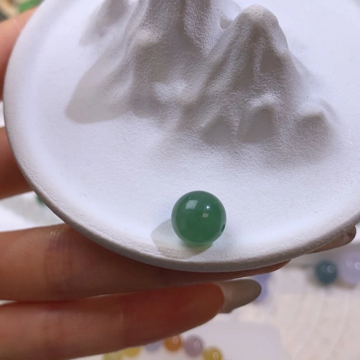 散珠翡翠湖水绿 卡9.2