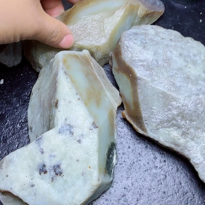 喜***玉未镶嵌和田玉（糖玉）珠宝奇石